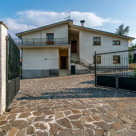 3 Bedroom Awesome Home In Scurcola Marsicana Exterior photo